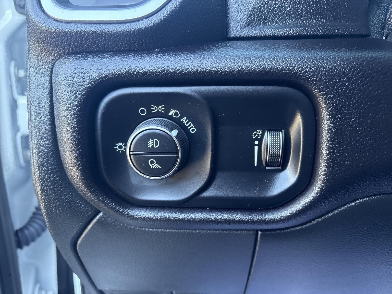 2022 RAM 2500 Big Horn 4x4 Crew Cab 6'4" Box