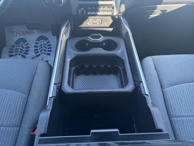 2022 RAM 2500 Big Horn 4x4 Crew Cab 6'4" Box