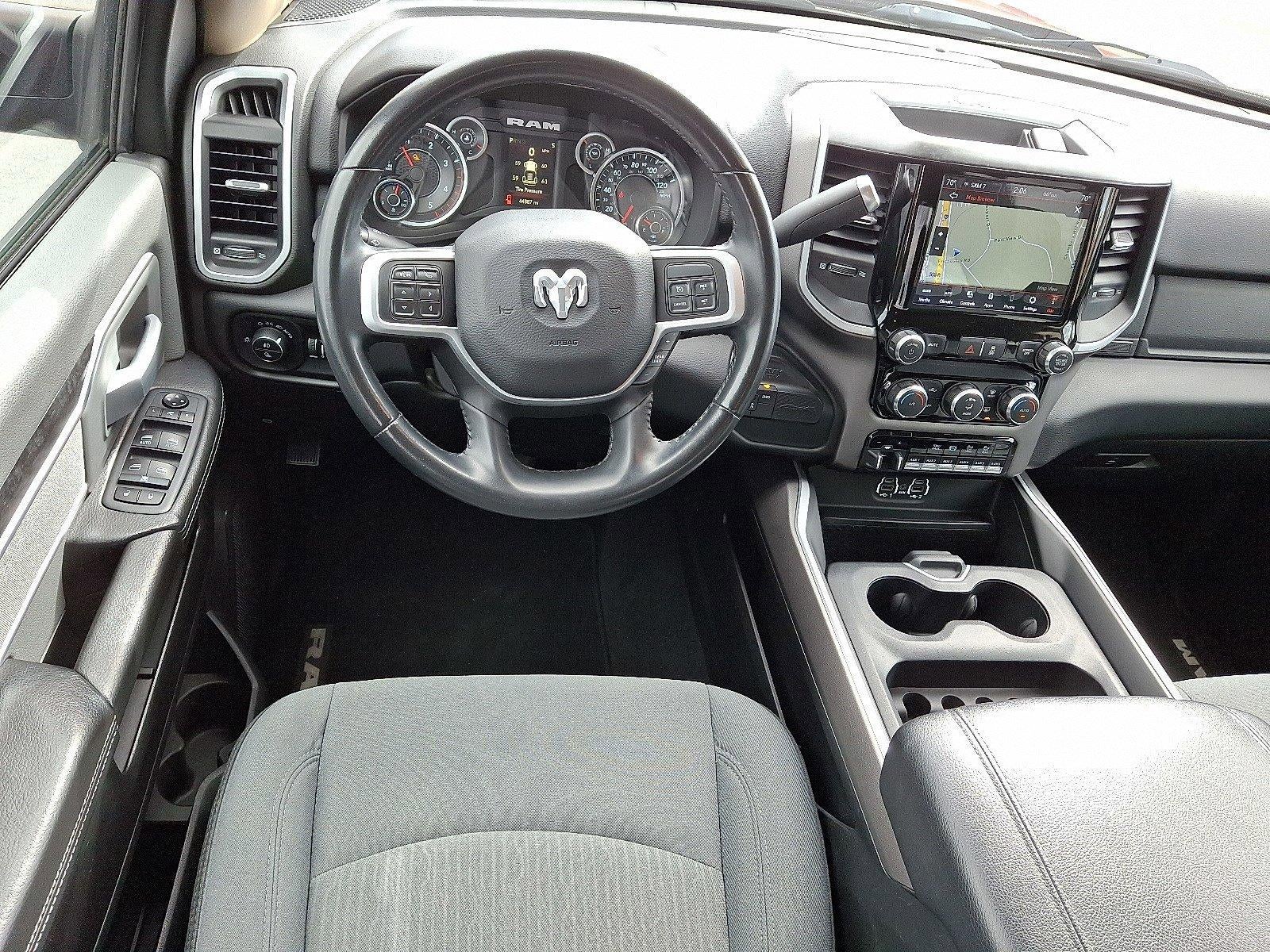 2020 RAM 2500 Big Horn 4x4 Crew Cab 6'4" Box