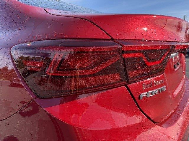 2021 Kia Forte EX IVT