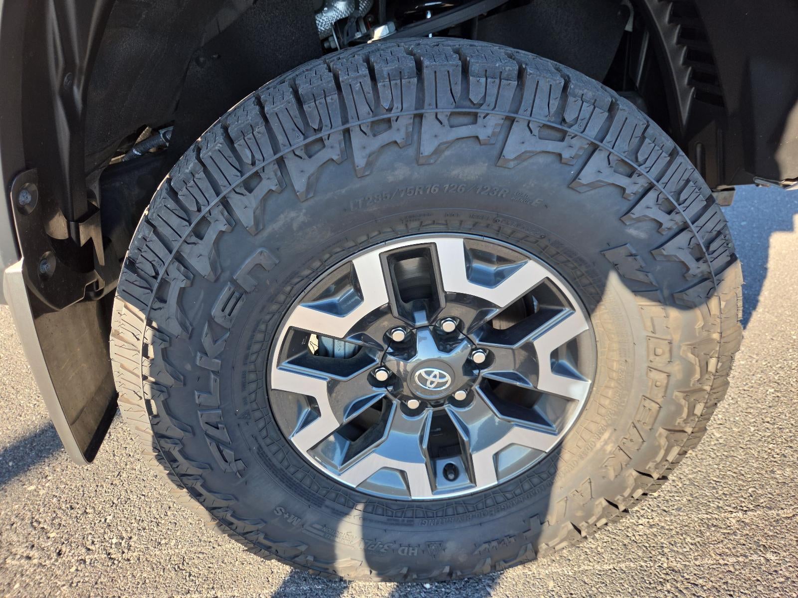 2021 Toyota Tacoma 4WD 4WD TRD Off Road Double Cab 5' Bed V6 AT (Natl)