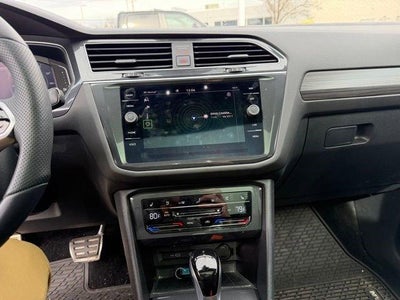 2024 Volkswagen Tiguan 2.0T SEL R-Line 4MOTION