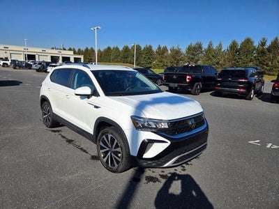 2022 Volkswagen Taos SE 4MOTION