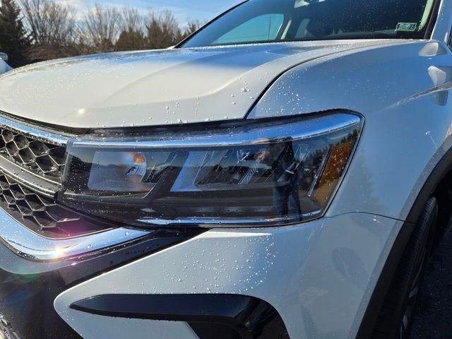 2022 Volkswagen Taos SE 4MOTION