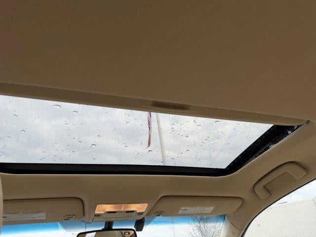 2013 Toyota Avalon Hybrid 4dr Sdn XLE Touring (Natl)