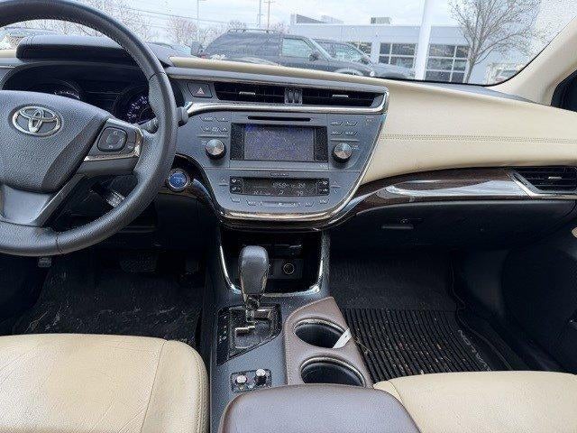 2013 Toyota Avalon Hybrid 4dr Sdn XLE Touring (Natl)