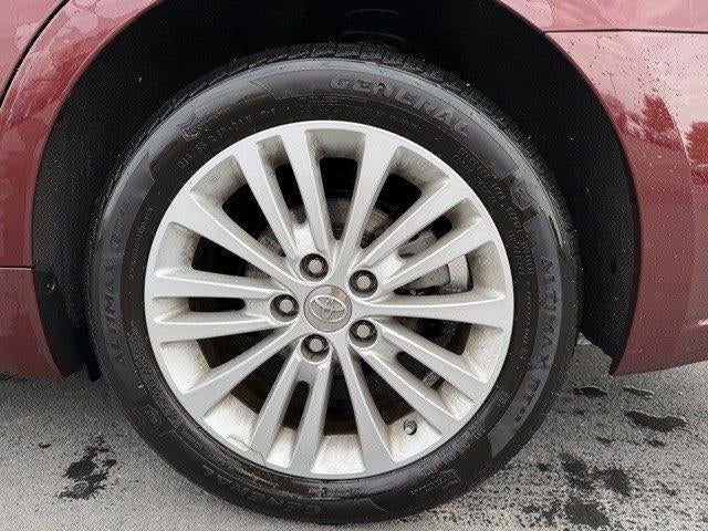 2013 Toyota Avalon Hybrid 4dr Sdn XLE Touring (Natl)