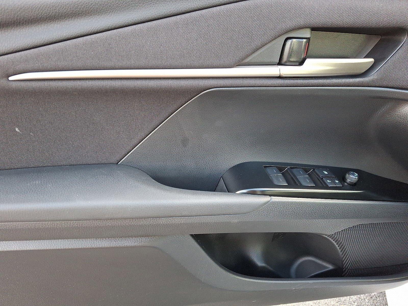 2025 Toyota Camry XSE AWD (Natl)