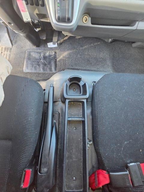 2019 Mitsubishi Van Base