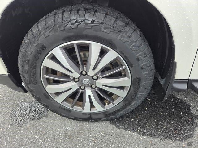 2017 Nissan Pathfinder 4x4 SV