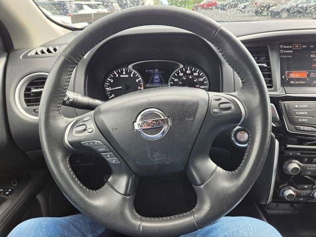 2017 Nissan Pathfinder 4x4 SV