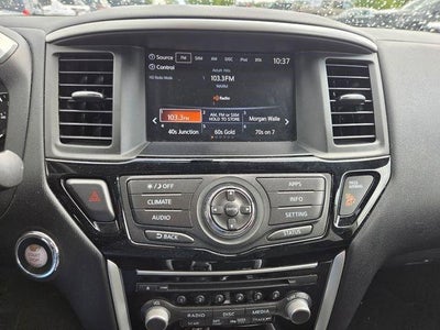 2017 Nissan Pathfinder 4x4 SV