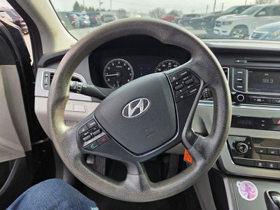 2015 Hyundai SONATA 4dr Sdn 2.4L SE