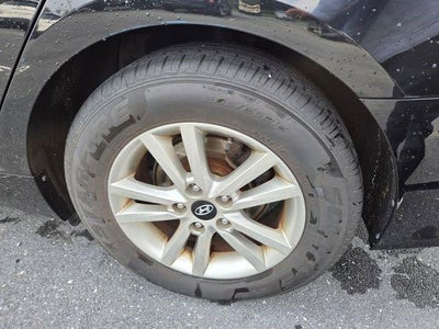 2015 Hyundai SONATA 4dr Sdn 2.4L SE
