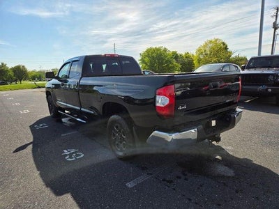 2016 Toyota Tundra 4WD Truck 4WD Double Cab Long Bed 5.7L V8 SR5 (Natl)