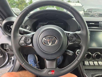 2023 Toyota GR86 Premium Manual (Natl)