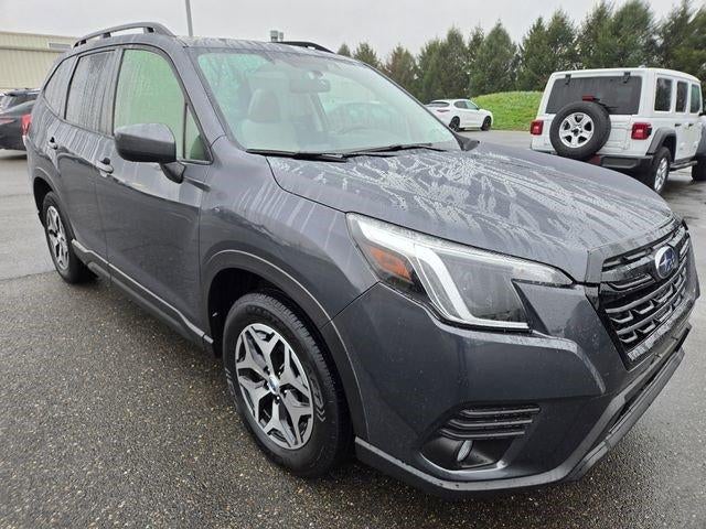 2023 Subaru Forester Premium CVT