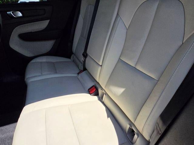 2024 Volvo XC40 B5 AWD Plus Bright Theme