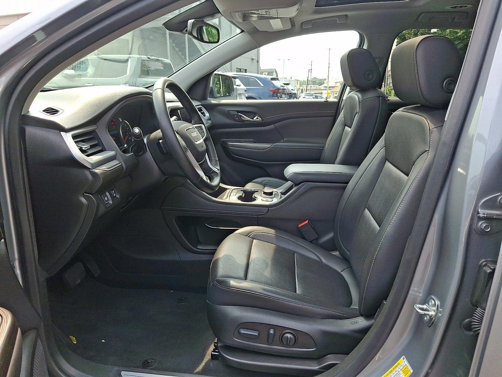 2023 GMC Acadia AWD SLT