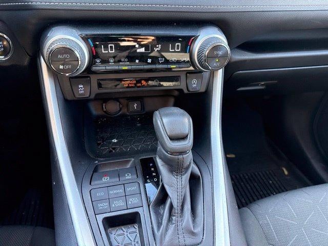 2022 Toyota RAV4 XLE AWD (Natl)