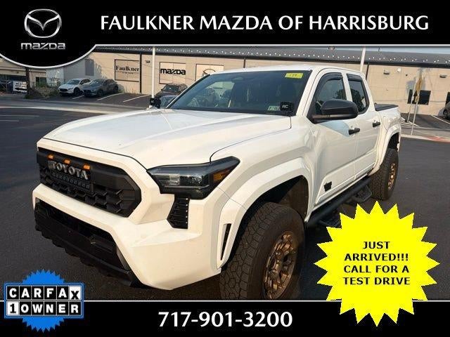 2024 Toyota Tacoma 2WD 2WD SR Double Cab 5' Bed AT (GS)
