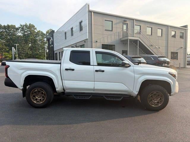2024 Toyota Tacoma 2WD 2WD SR Double Cab 5' Bed AT (GS)