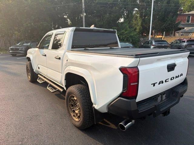 2024 Toyota Tacoma 2WD 2WD SR Double Cab 5' Bed AT (GS)