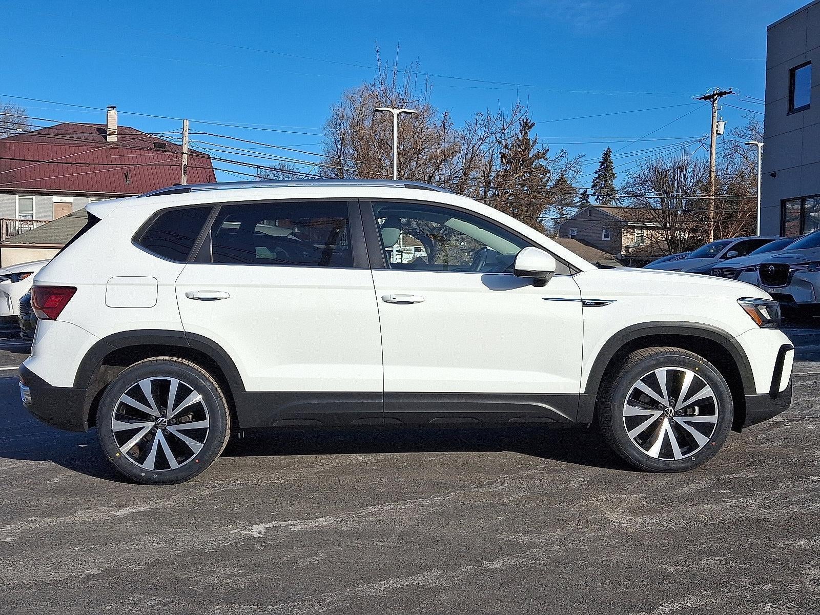 2022 Volkswagen Taos SE 4MOTION