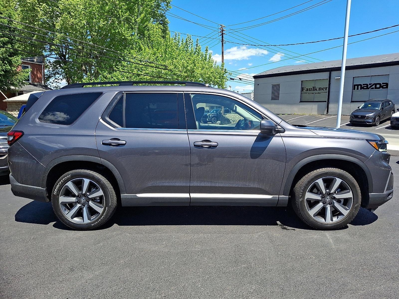 2025 Honda Pilot Touring AWD