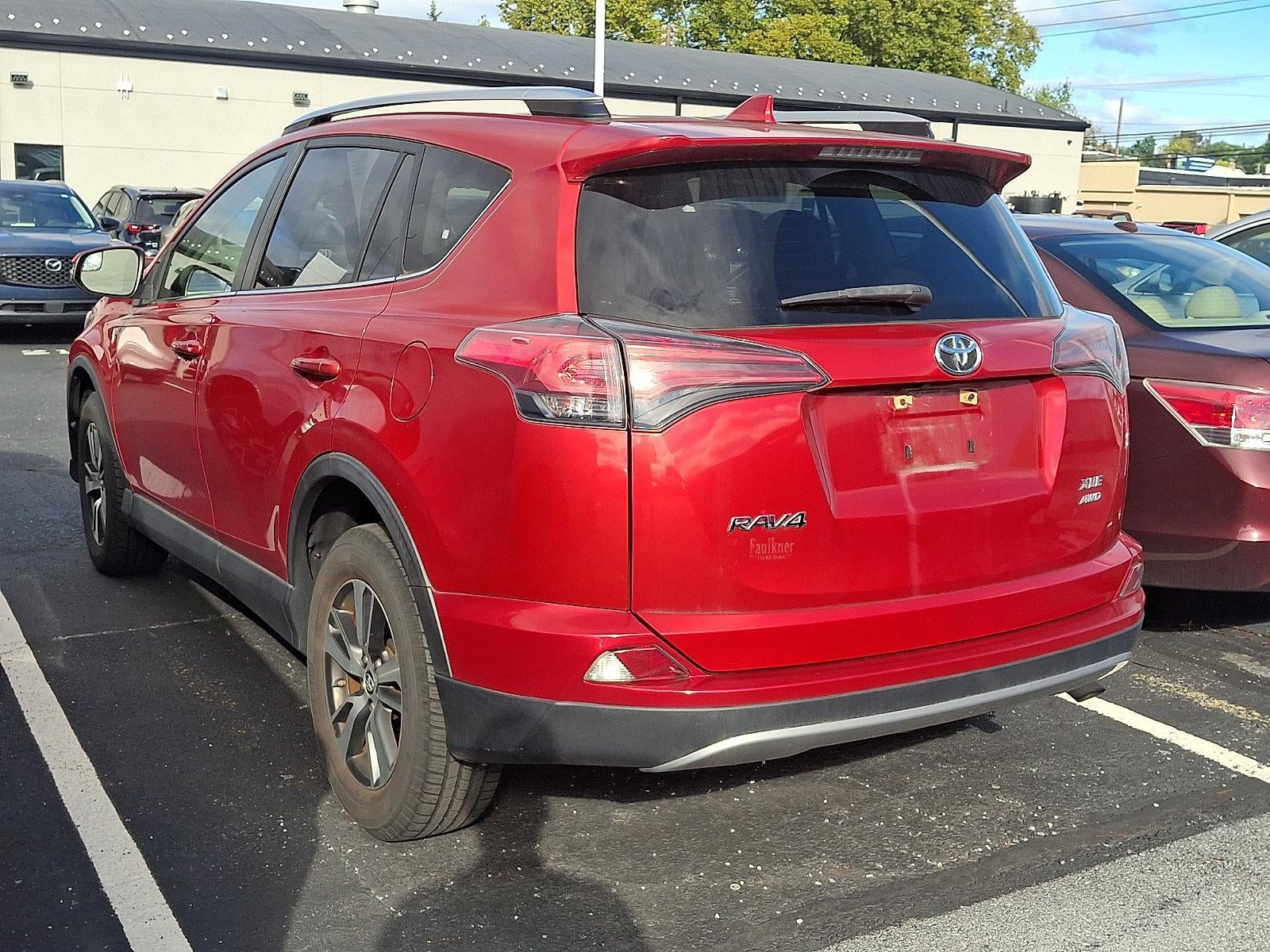 2017 Toyota RAV4 XLE AWD (Natl)