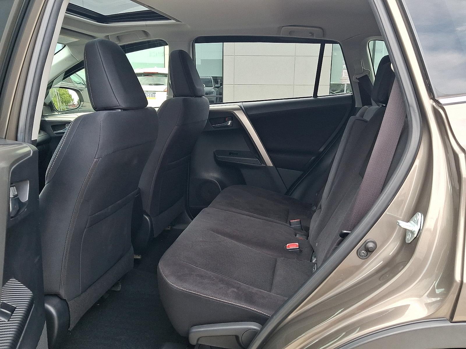 2015 Toyota RAV4 AWD 4dr XLE (Natl)