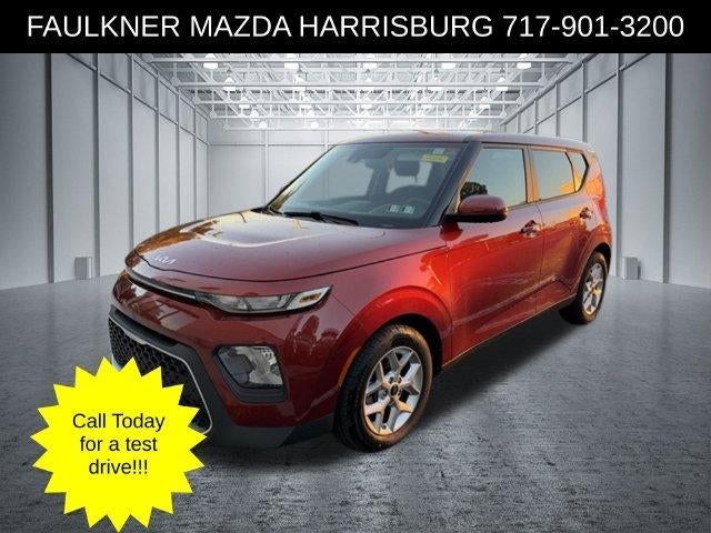 2022 Kia Soul LX IVT