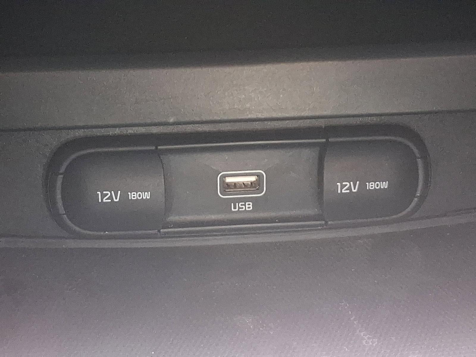 2022 Kia Soul LX IVT