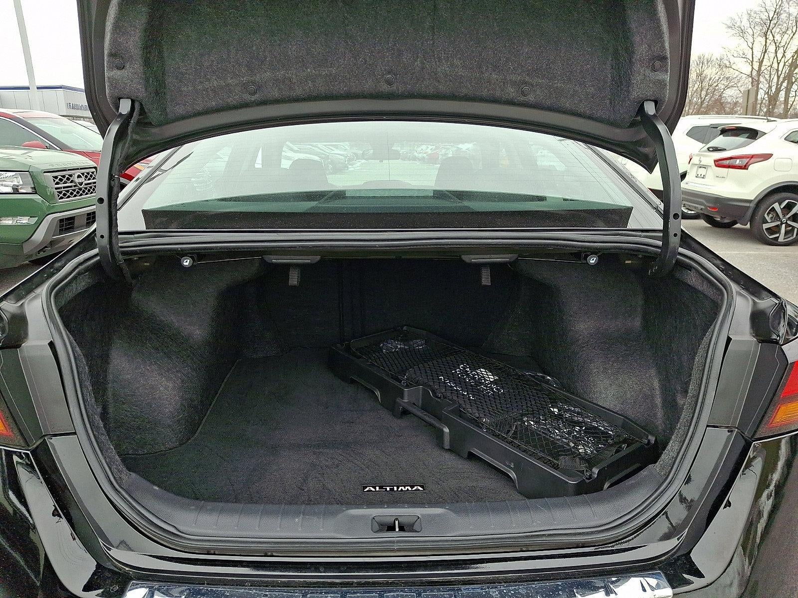 2023 Nissan Altima SV