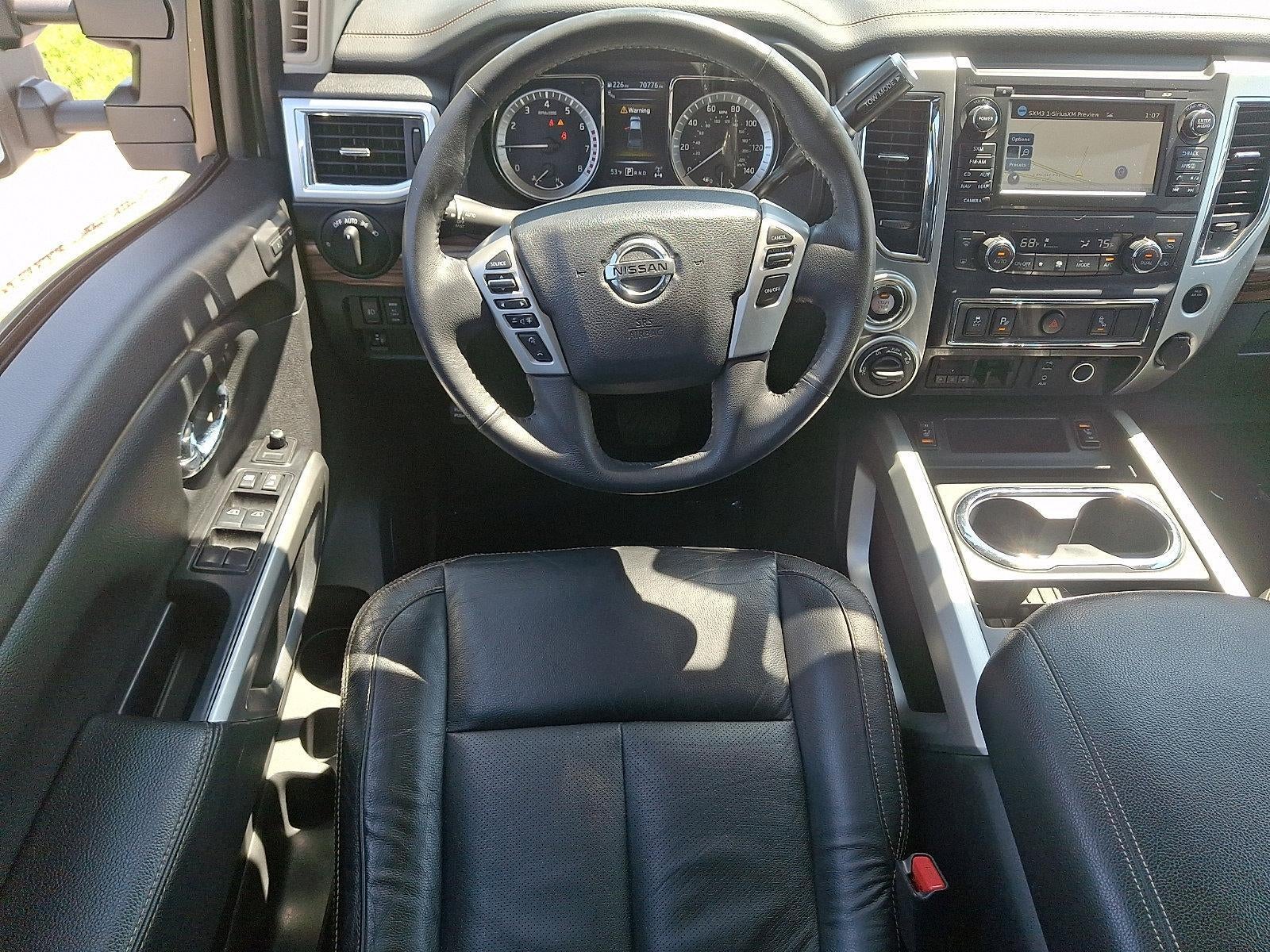 2017 Nissan Titan 4x4 Crew Cab SL