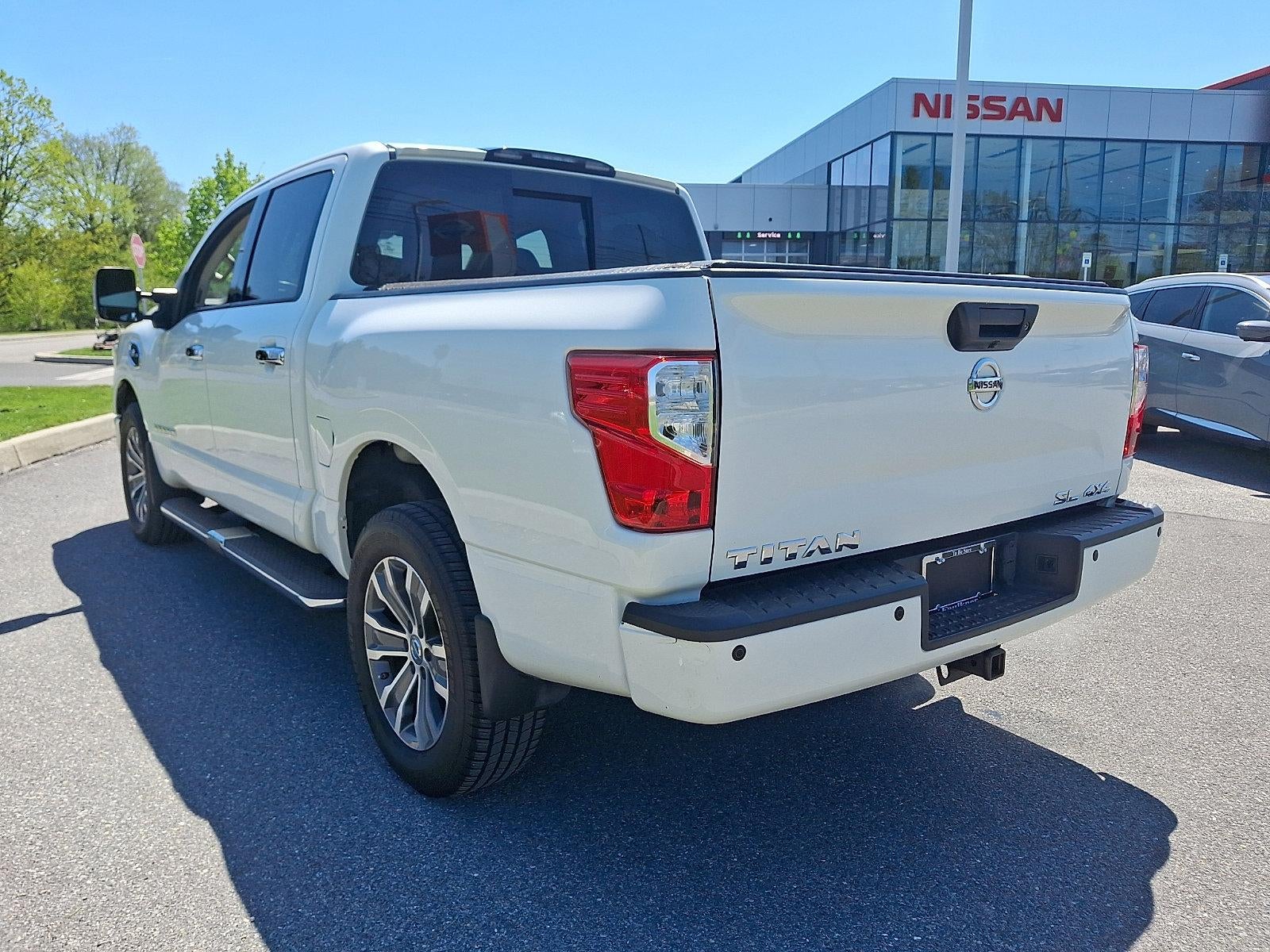 2017 Nissan TITAN Crew Cab SL