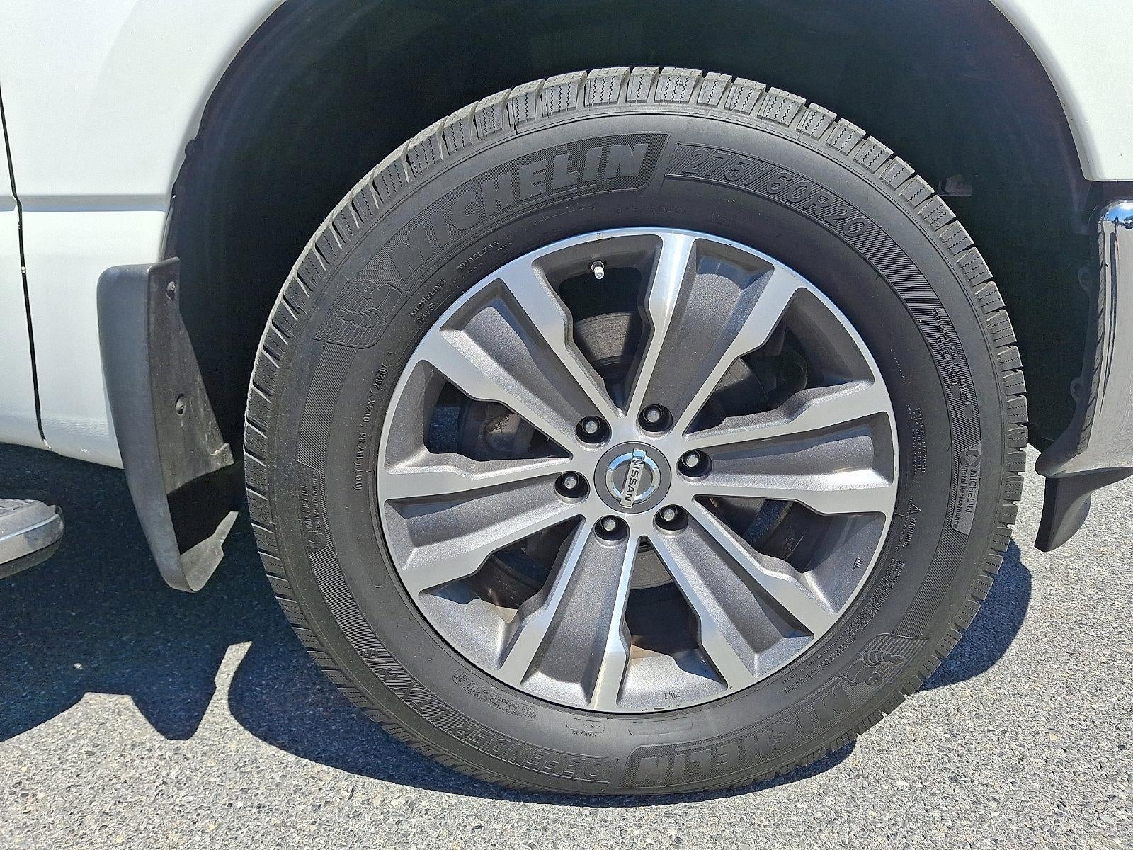 2017 Nissan Titan 4x4 Crew Cab SL