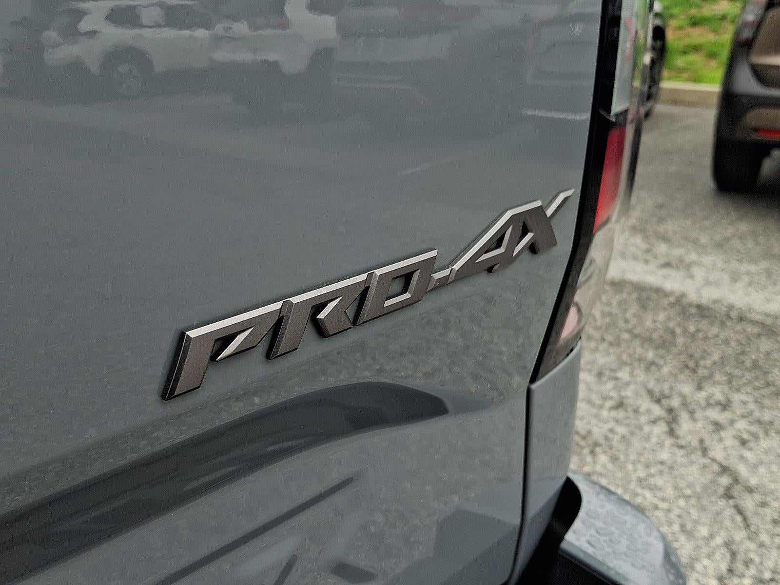 2022 Nissan Frontier Crew Cab PRO-4X®