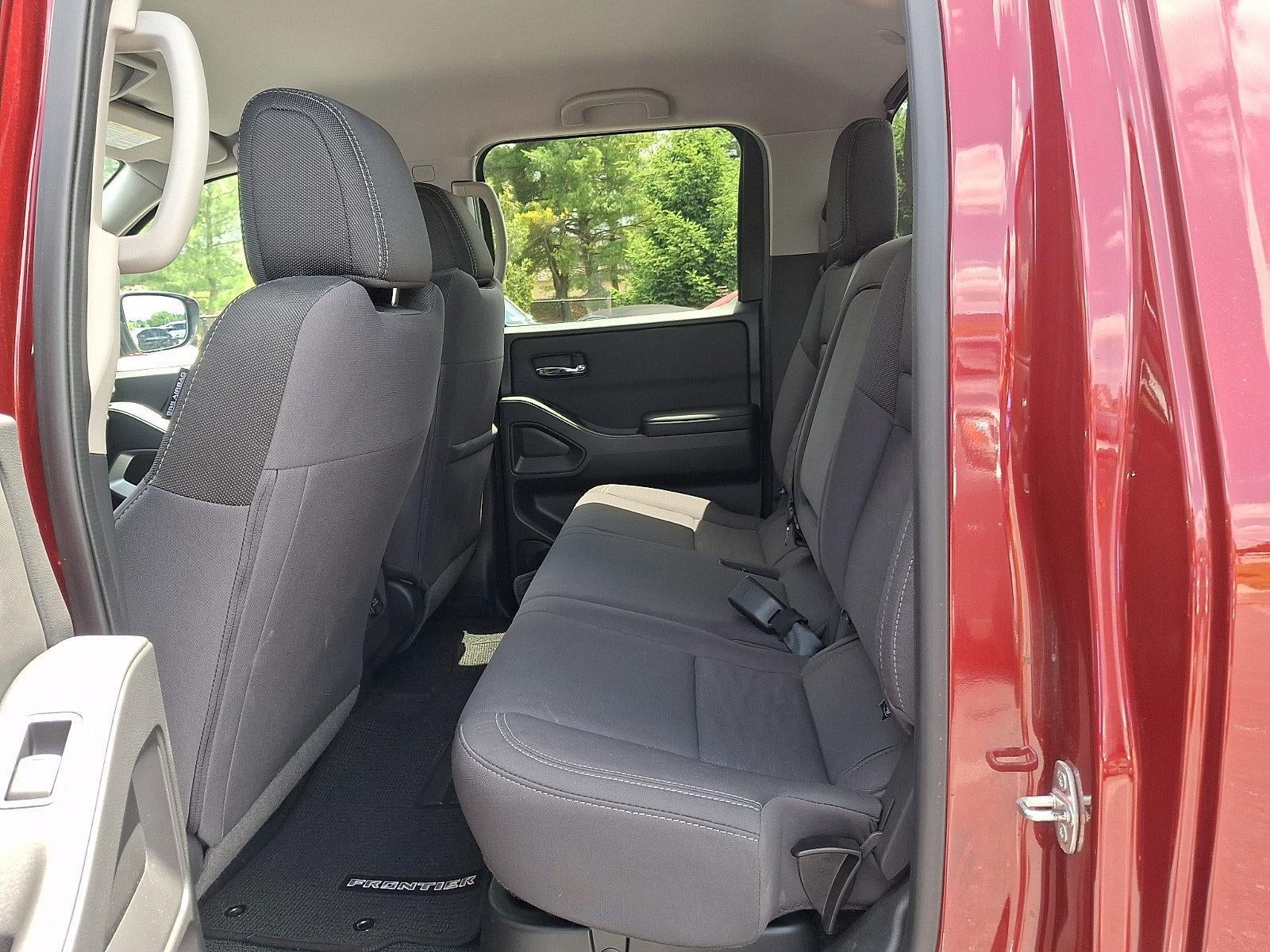 2023 Nissan Frontier Crew Cab SV