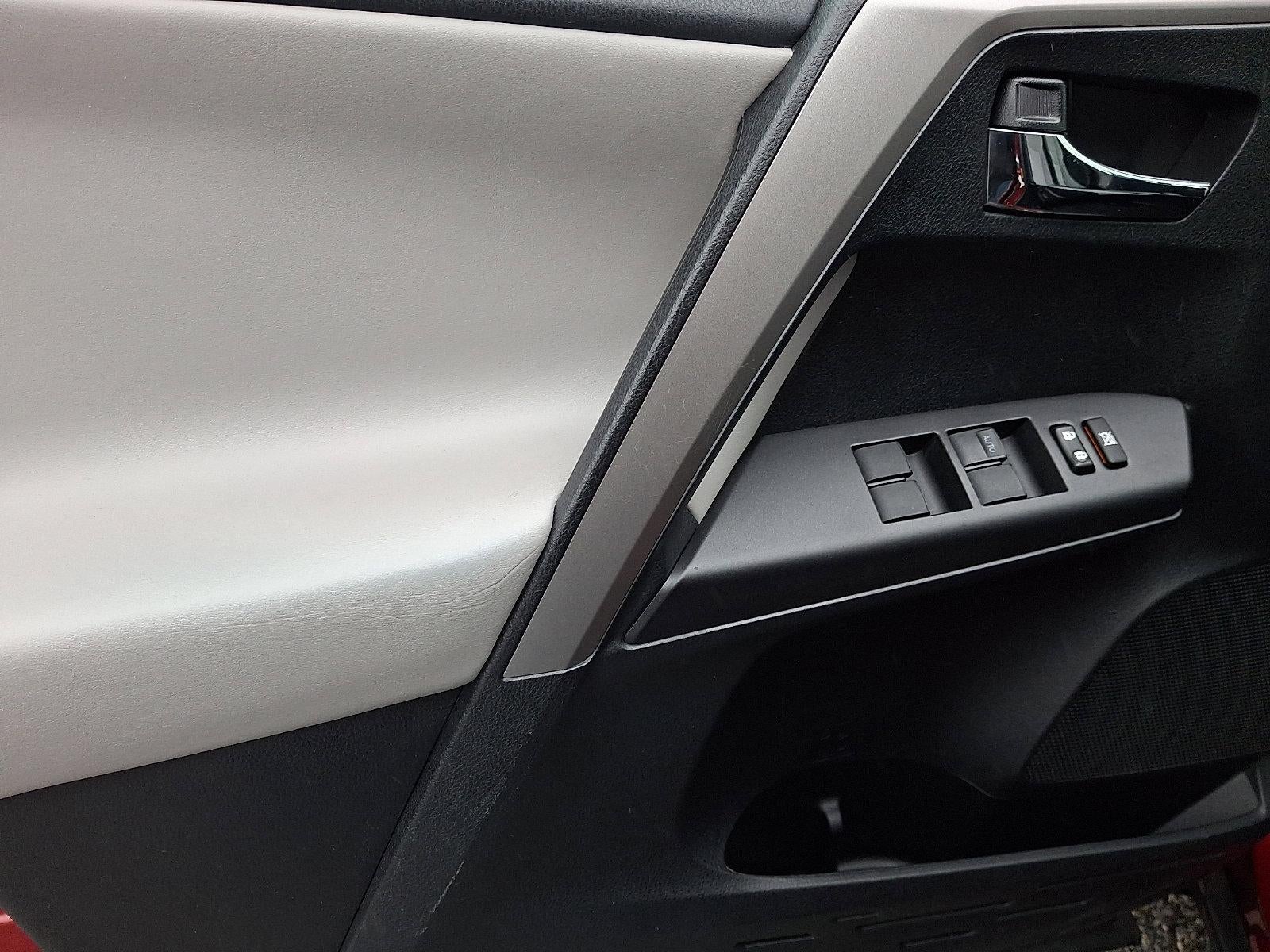 2018 Toyota RAV4 XLE AWD (Natl)