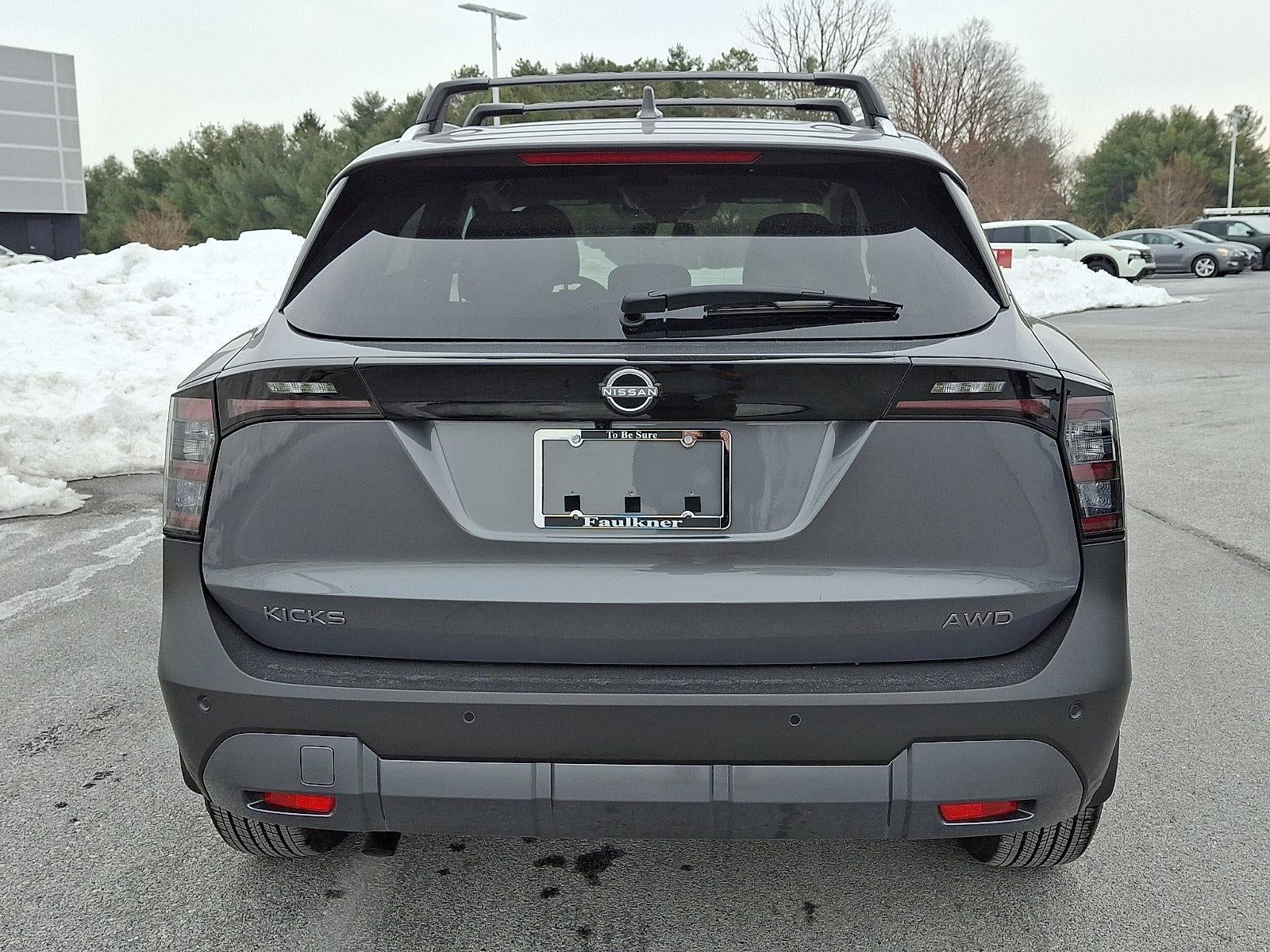 2025 Nissan Kicks SV