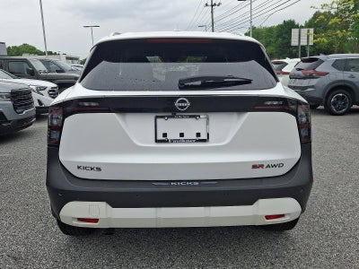 2025 Nissan Kicks SR