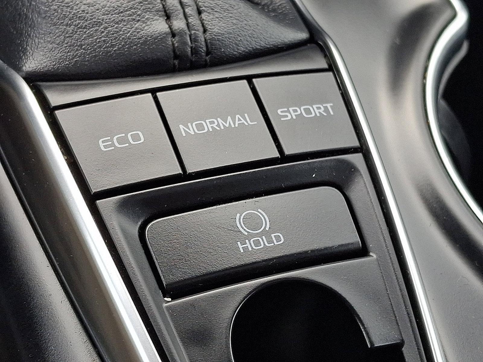 2019 Toyota Camry L Auto (Natl)