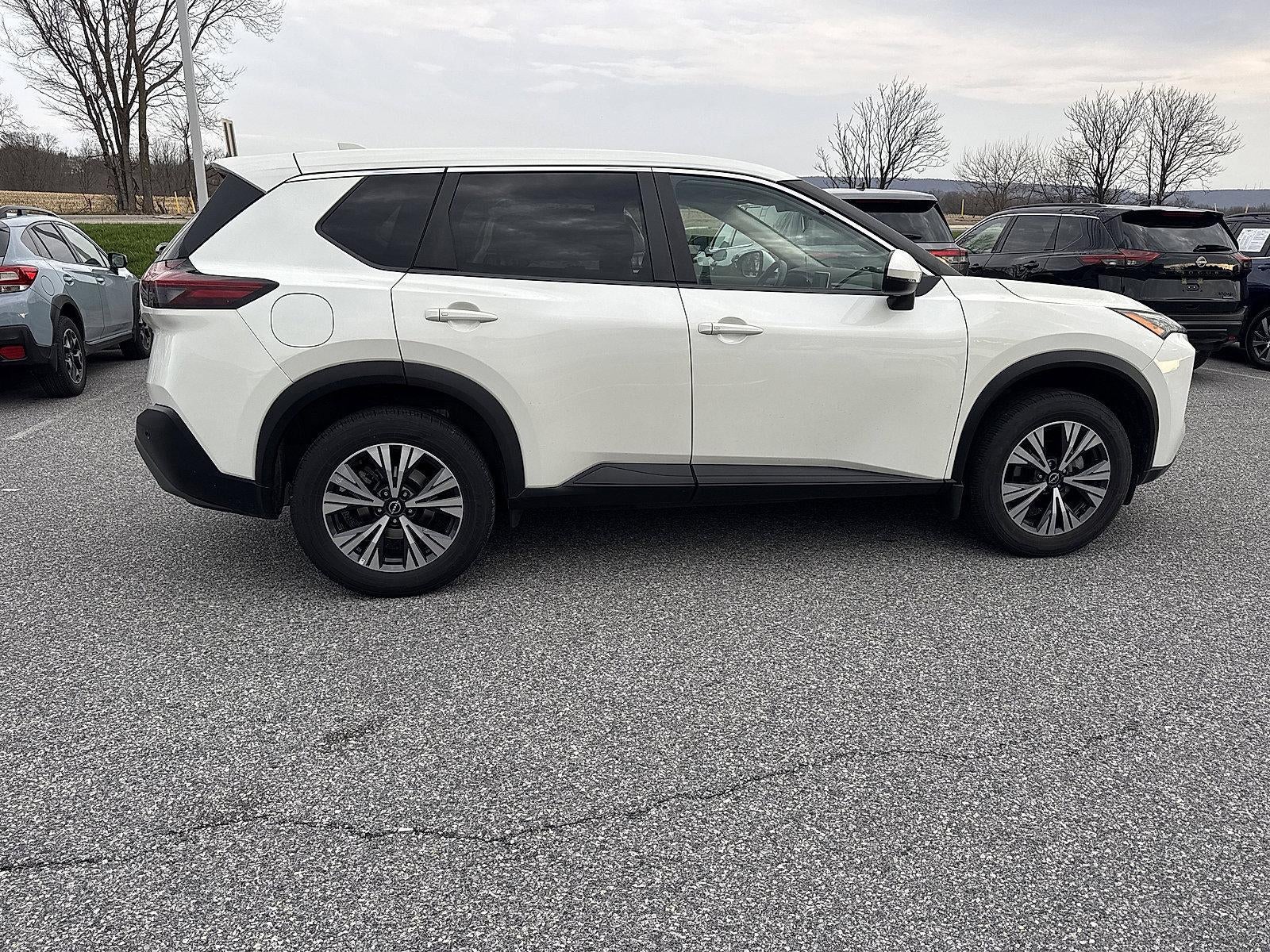 2022 Nissan Rogue SV