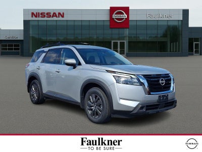 2024 Nissan Pathfinder SV