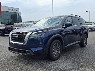2025 Nissan Pathfinder SV