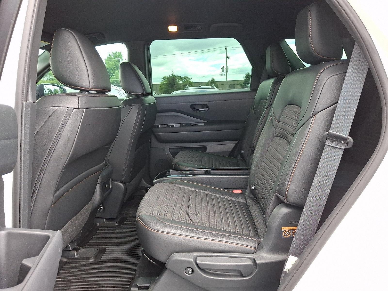 2024 Nissan Pathfinder Rock Creek®