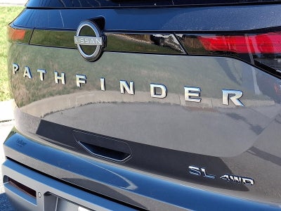 2024 Nissan Pathfinder SL
