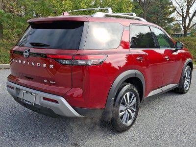 2024 Nissan Pathfinder SL