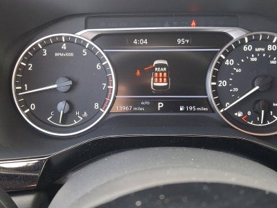 2025 Nissan Pathfinder SL